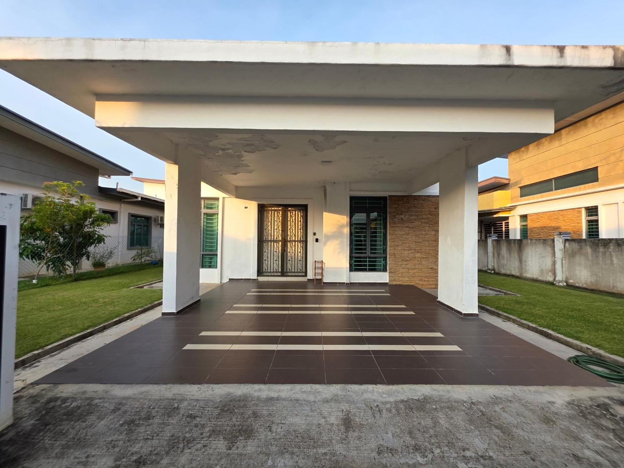 Siantan In Paya Rumput Near Std Hang Jebat, Sg Udang & Uitm Lendu Rumah tetamu Malacca